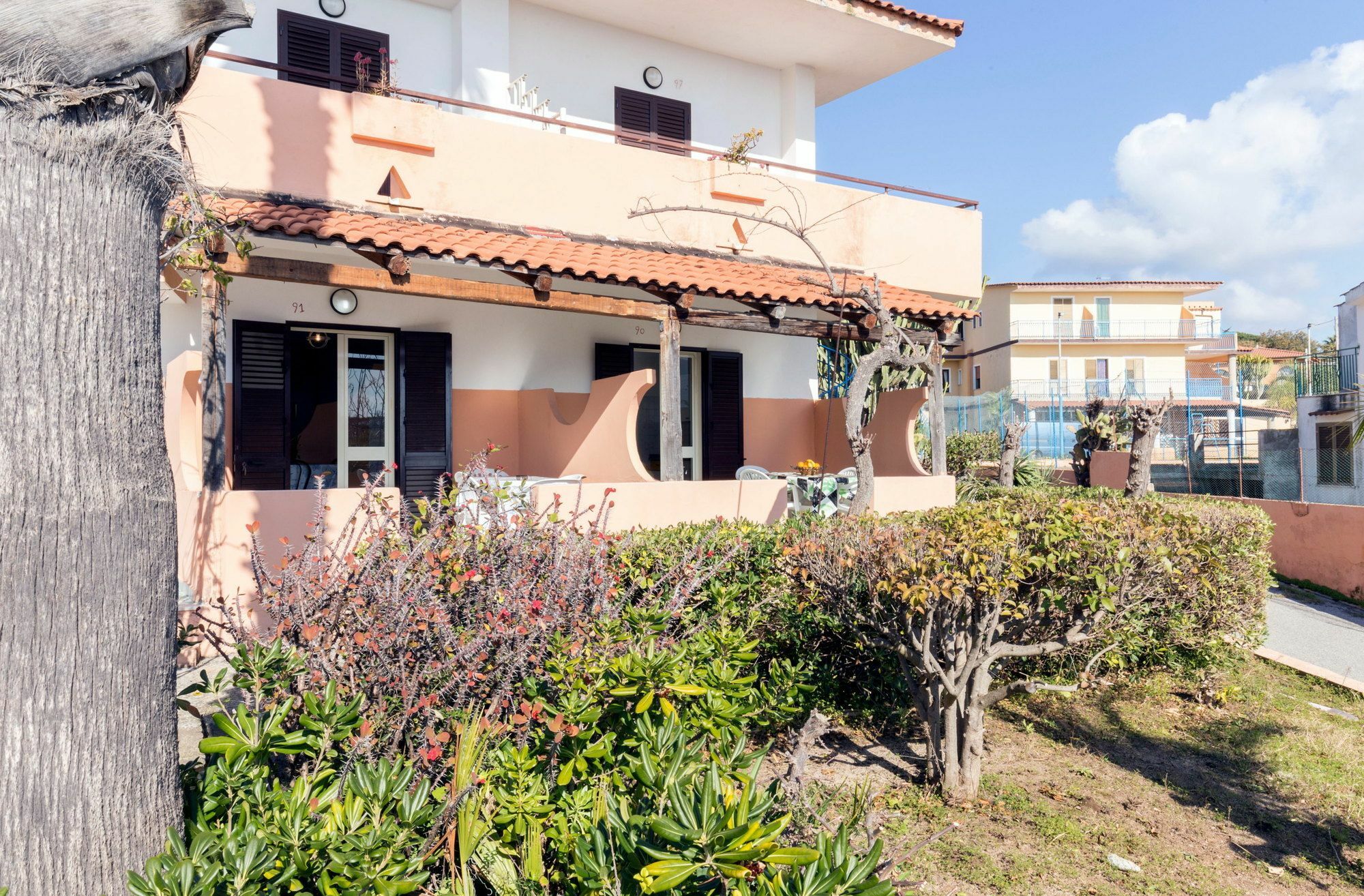 Residence Esmeraldo Capo Vaticano Exterior photo